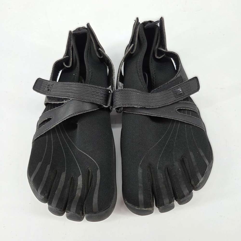 Fila Skele-Toes Kids Black Barefoot Water Shoes 21225610-3 Size 6.5Y